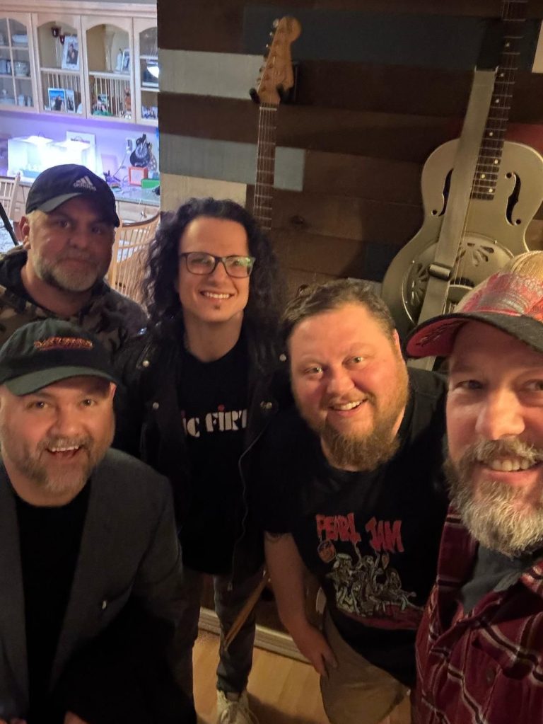 80afa69a 2b62 450d bd15 ae01a3da7ce7 768x1023